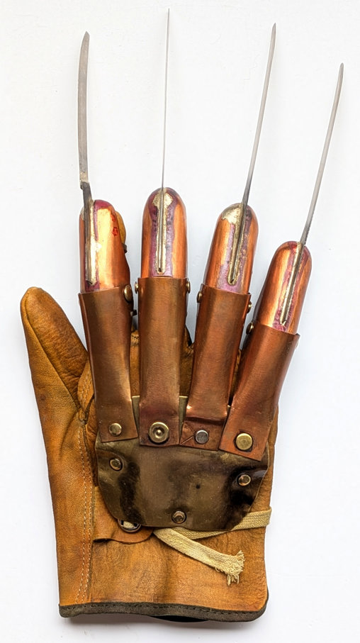 Nightmare on Elm Street 2: Freddy Krueger Handschuh, Fertig-Modell von SPACEart