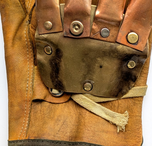 Nightmare on Elm Street 2: Freddy Krueger Handschuh, Fertig-Modell von SPACEart