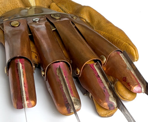Nightmare on Elm Street 2: Freddy Krueger Handschuh, Fertig-Modell von SPACEart