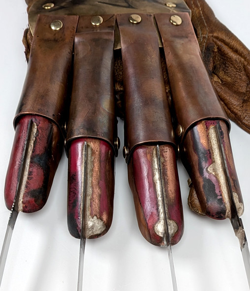 Nightmare on Elm Street 1: Freddy Krueger Handschuh, Fertig-Modell von SPACEart
