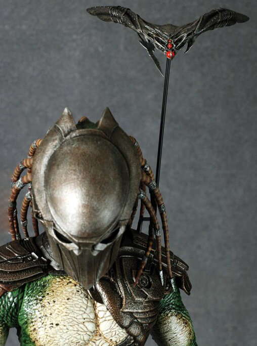 Predators: Falconer Predator, 1/6 Figur von Hot Toys