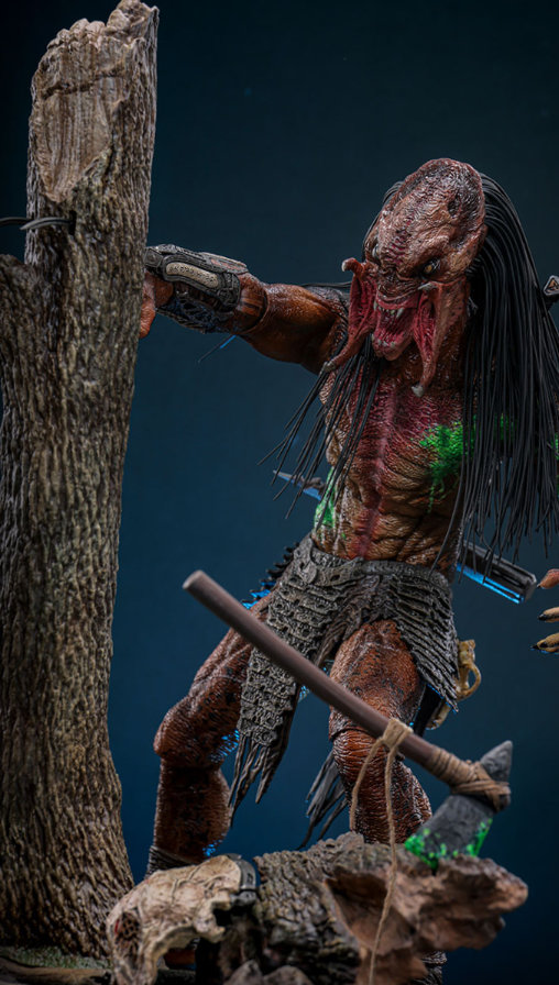 Prey: Feral Predator - Battle Damaged, 1/6 Figur von Hot Toys