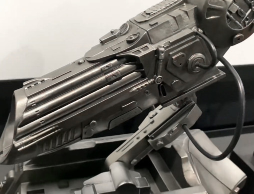 Predator 1: Predator Plasmacaster Cannon, Fertig-Modell von HCG