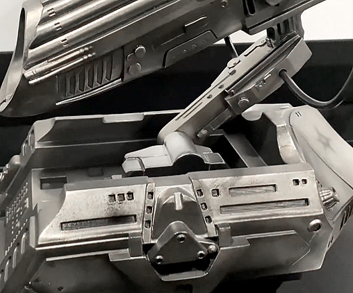 Predator 1: Predator Plasmacaster Cannon, Fertig-Modell von HCG