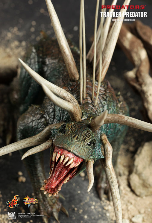 Predators: Tracker Predator mit Hunde-Alien, 1/6 Figur von Hot Toys