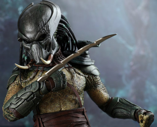 Predators: Tracker Predator mit Hunde-Alien, 1/6 Figur von Hot Toys