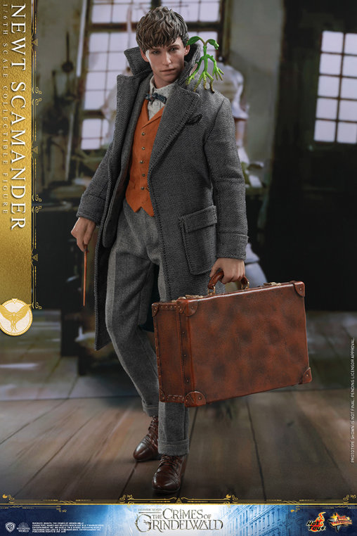 Phantastische Tierwesen - Grindelwalds Verbrechen: Newt Scamander, 1/6 Figur von Hot Toys