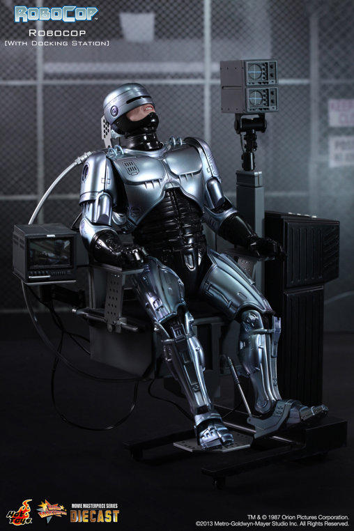 Robocop: Robocop mit Docking Station - Die Cast, 1/6 Figur von Hot Toys