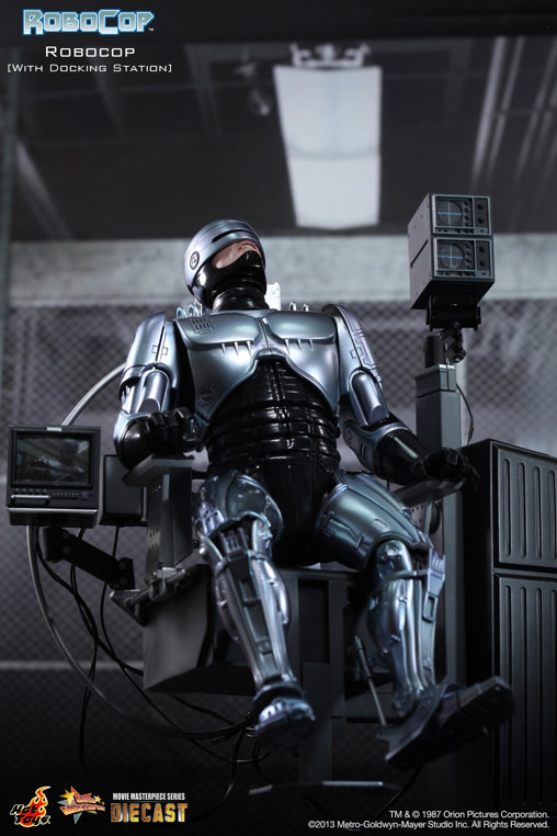 Robocop: Robocop mit Docking Station - Die Cast, 1/6 Figur von Hot Toys
