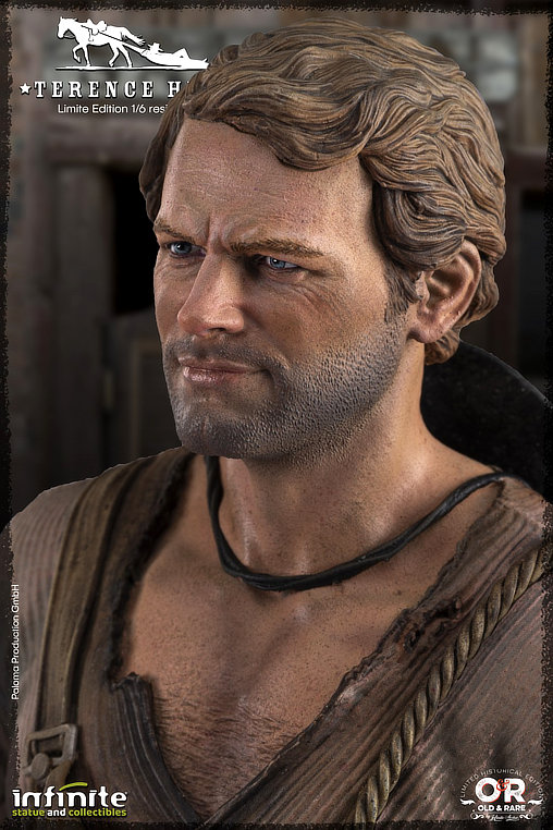 Die rechte und die linke Hand des Teufels: Terence Hill, Statue von Infinite Statue