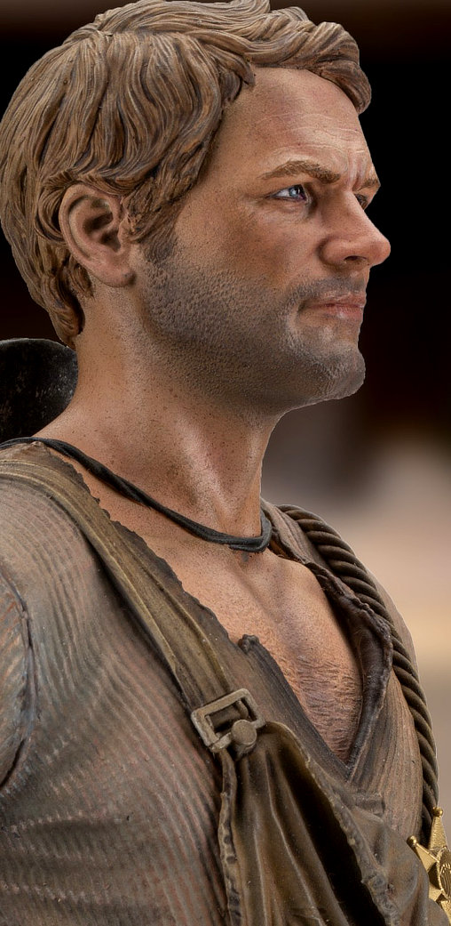 Die rechte und die linke Hand des Teufels: Terence Hill, Statue von Infinite Statue