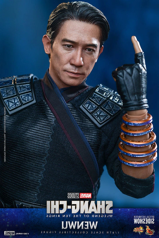Shang-Chi and the Legend of the Ten Rings: Wenwu, 1/6 Figur von Hot Toys