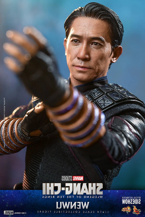 Shang-Chi and the Legend of the Ten Rings: Wenwu, 1/6 Figur von Hot Toys