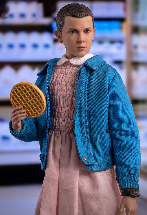 Stranger Things: Eleven, 1/6 Figur von ThreeZero