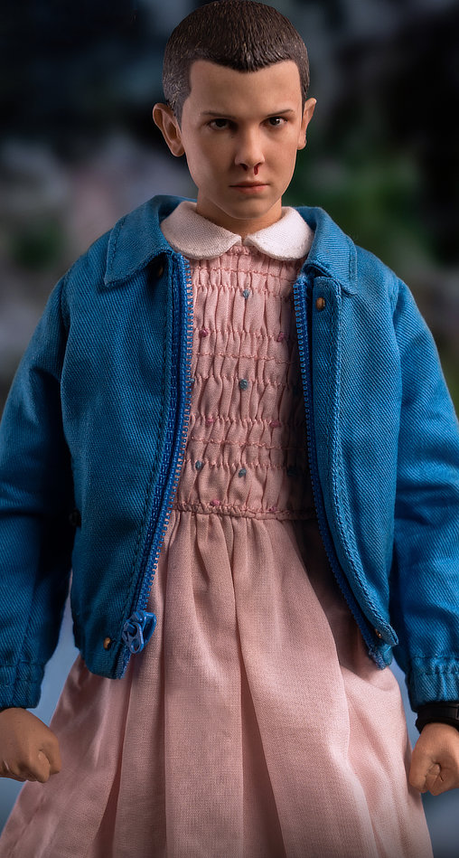 Stranger Things: Eleven, 1/6 Figur von ThreeZero
