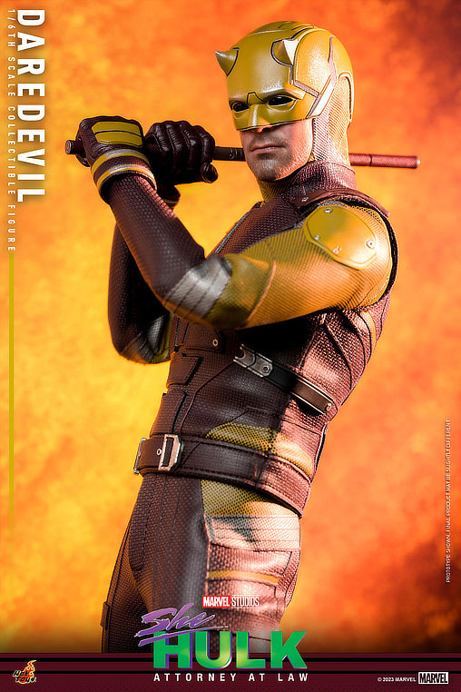 She-Hulk - Attorney at Law: Daredevil, 1/6 Figur von Hot Toys
