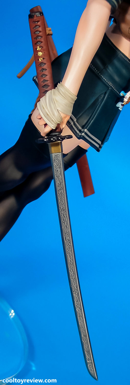 Sucker Punch: Baby Doll, Statue von Gentle Giant