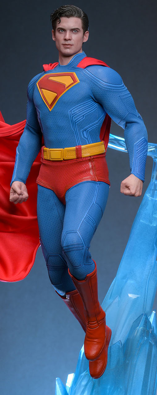 Superman: Superman und Krypto, 1/6 Figur von Hot Toys