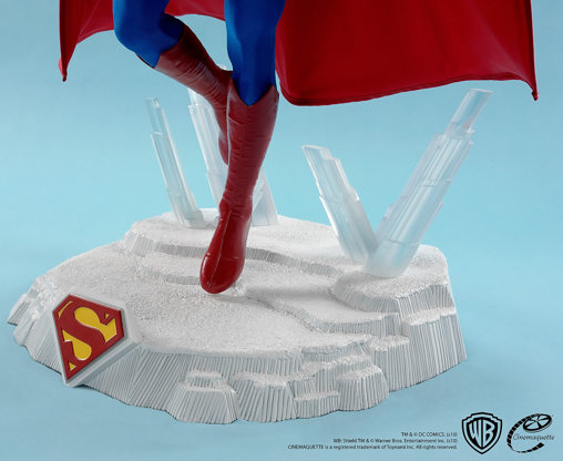 Superman: Superman - Cinemaquette, Statue von Toynami