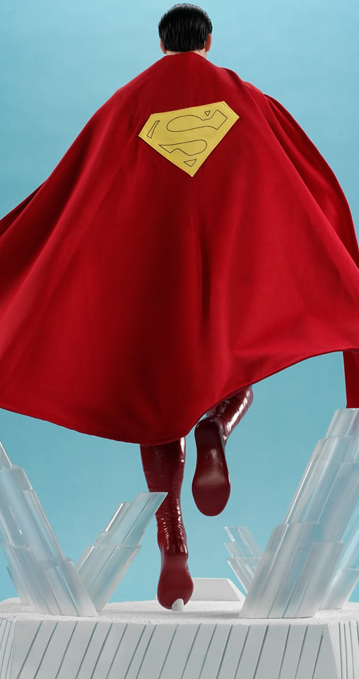 Superman: Superman - Cinemaquette, Statue von Toynami