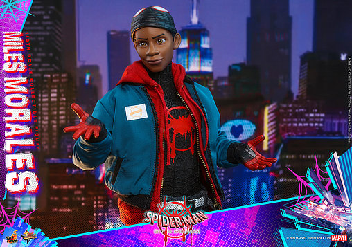 Spider-Man - Into the Spider-Verse: Miles Morales, 1/6 Figur von Hot Toys