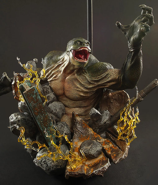 Spider-Man - No Way Home: Lizard Diorama Base, 1/6 Figur von Hot Toys
