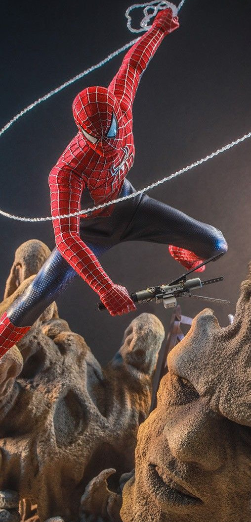 Spider-Man - No Way Home: Friendly Neighborhood Spider-Man - Deluxe, 1/6 Figur von Hot Toys