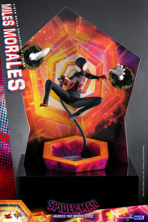 Spider-Man - Across the Spider-Verse: Miles Morales, 1/6 Figur von Hot Toys