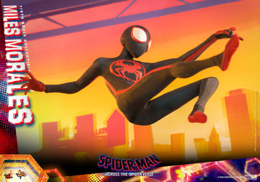 Spider-Man - Across the Spider-Verse: Miles Morales, 1/6 Figur von Hot Toys