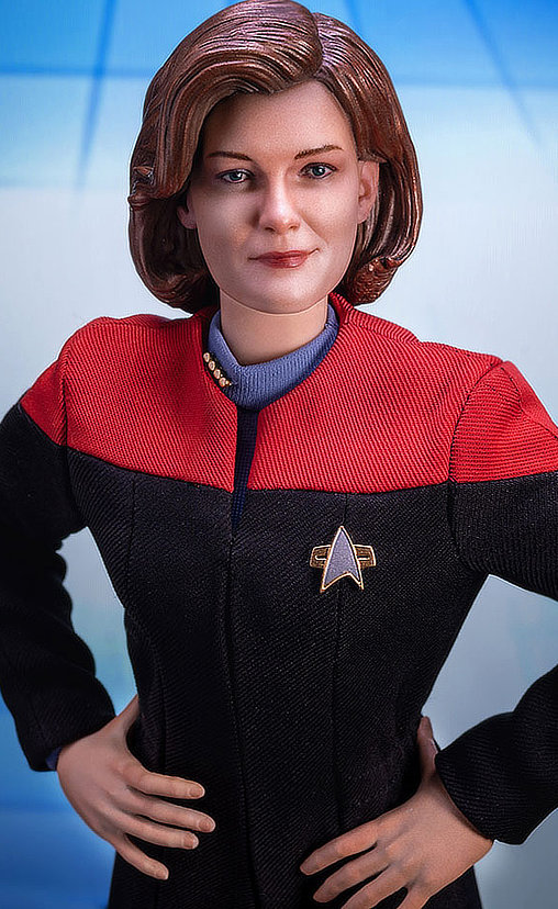 Star Trek - Voyager: Captain Kathryn Janeway, 1/6 Figur von EXO-6