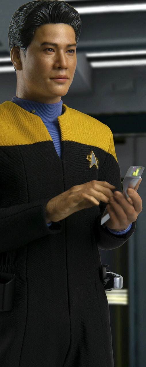 Star Trek - Voyager: Ensign Harry Kim, 1/6 Figur von EXO-6