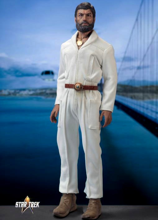 Star Trek - The Motion Picture: Dr. Leonard Bones McCoy, 1/6 Figur von EXO-6