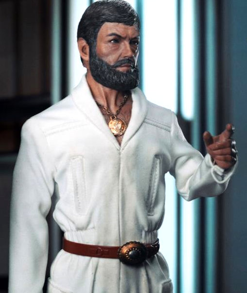 Star Trek - The Motion Picture: Dr. Leonard Bones McCoy, 1/6 Figur von EXO-6