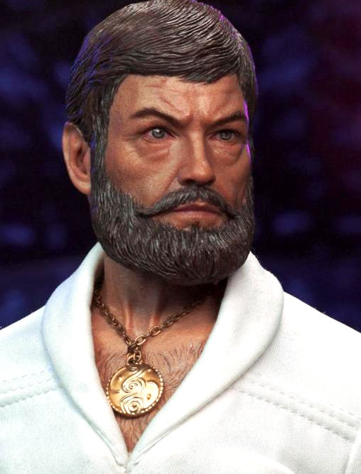 Star Trek - The Motion Picture: Dr. Leonard Bones McCoy, 1/6 Figur von EXO-6