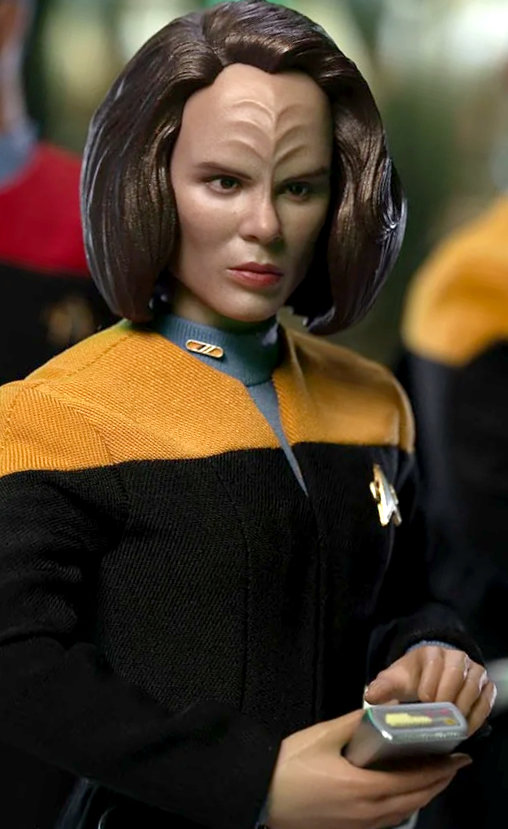 Star Trek - Voyager: Lt. B’Elanna Torres, 1/6 Figur von EXO-6