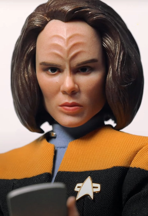 Star Trek - Voyager: Lt. B’Elanna Torres, 1/6 Figur von EXO-6