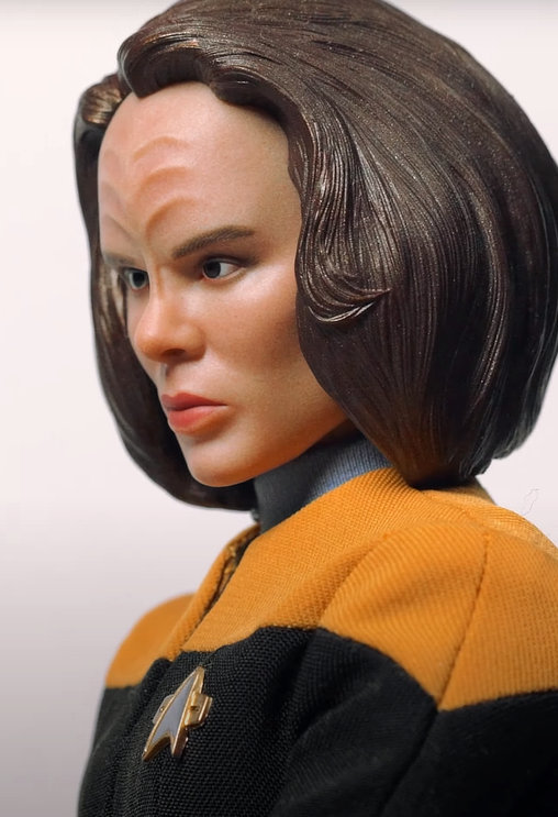 Star Trek - Voyager: Lt. B’Elanna Torres, 1/6 Figur von EXO-6