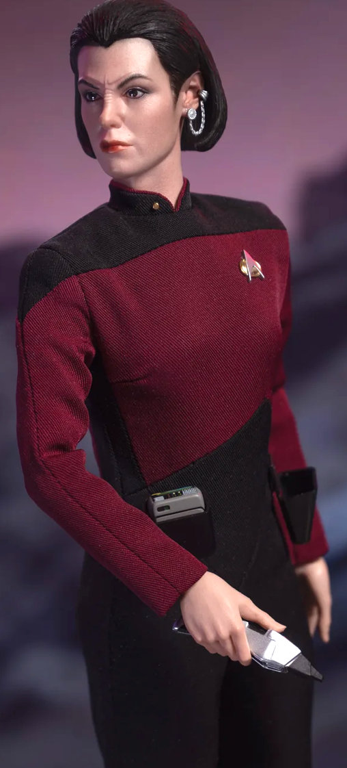 Star Trek - The Next Generation: Ensign Ro Laren, 1/6 Figur von EXO-6