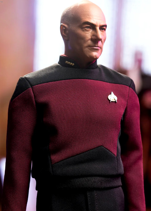 Star Trek - The Next Generation: Captain Jean-Luc Picard - Essential Duty Uniform, 1/6 Figur von EXO-6