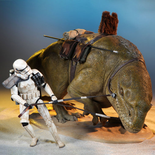 Star Wars - Episode IV - A New Hope: Dewback und Sandtrooper Corporal, 1/6 Statue und 1/6 Figur