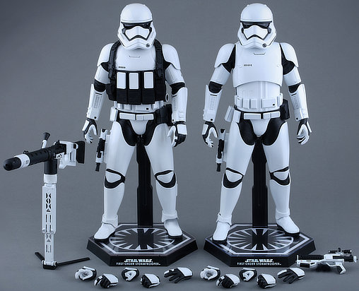 Star Wars - Episode VII - The Force Awakens: First Order Stormtrooper Set, 1/6 Figur von Hot Toys