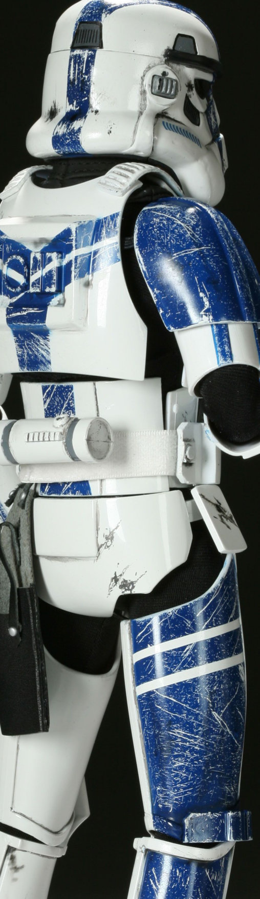 Star Wars - The Force Unleashed: Stormtrooper Commander, 1/6 Figur ... https://spaceart.de/produkte/sw034-stormtrooper-commander-figur-sideshow-2193-star-wars-the-force-unleashed-747720212091-spaceart.php