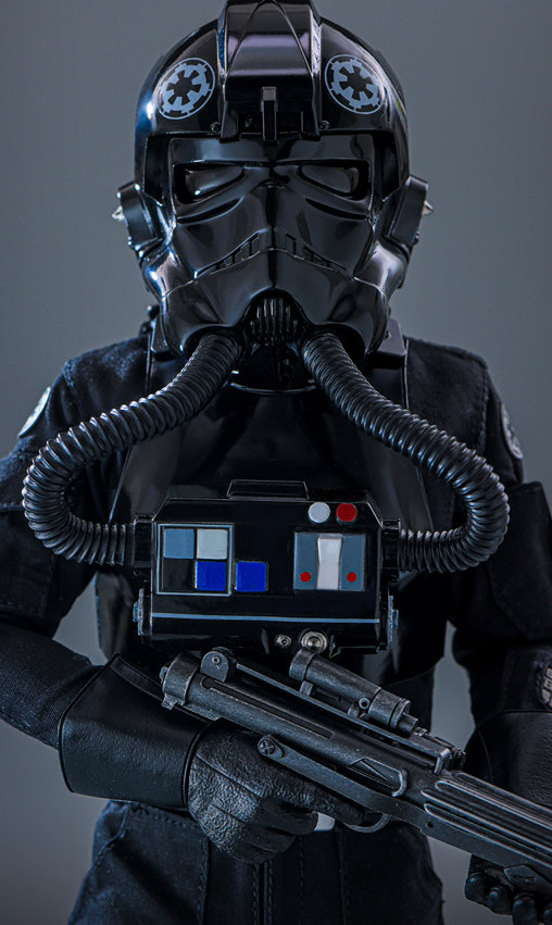 Star Wars - Episode IV - A New Hope: TIE Fighter Pilot, 1/6 Figur von Hot Toys