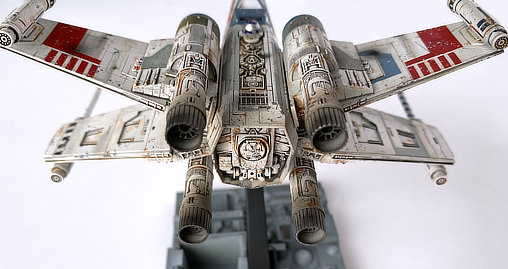 Star Wars - Episode IV - A New Hope: Red-5 Luke Skywalker T-65 X-Wing Fighter, Fertig-Modell von SPACEart