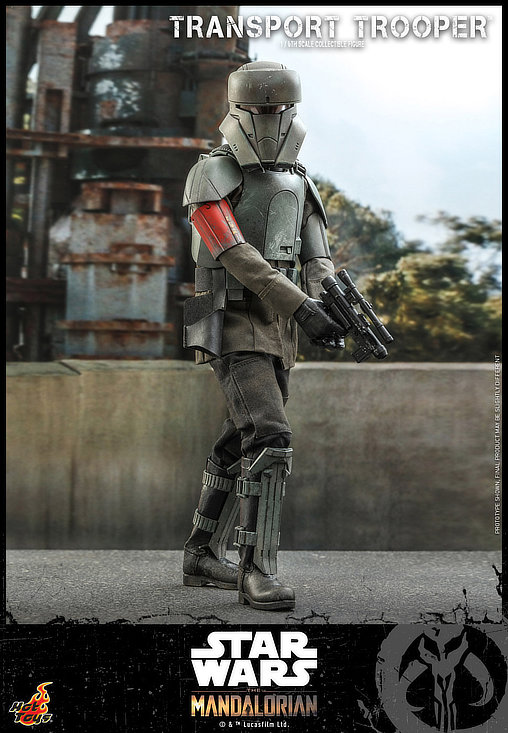 Star Wars - The Mandalorian: Transport Trooper, 1/6 Figur von Hot Toys