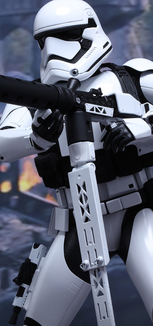 Star Wars - Episode VII - The Force Awakens: First Order Heavy Gunner Stormtrooper, 1/6 Figur von Hot Toys