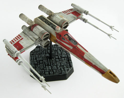 Star Wars - Episode IV - A New Hope: Rot-6 X-Wing Fighter, Fertig-Modell von SPACEart