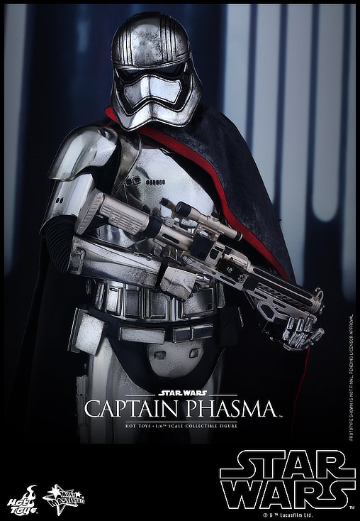 Star Wars - Episode VII - The Force Awakens: Captain Phasma, 1/6 Figur von Hot Toys