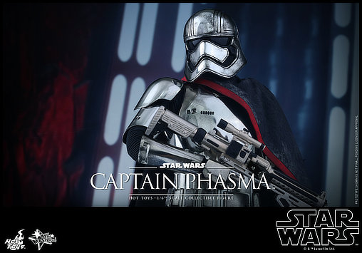 Star Wars - Episode VII - The Force Awakens: Captain Phasma, 1/6 Figur von Hot Toys