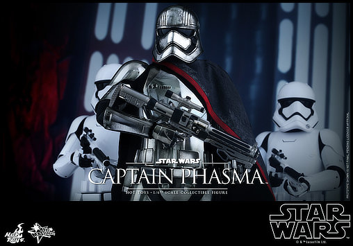 Star Wars - Episode VII - The Force Awakens: Captain Phasma, 1/6 Figur von Hot Toys
